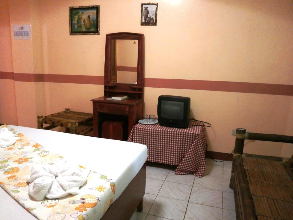 Alliyah'S Beach Resort Balabag  Pokoj fotografie